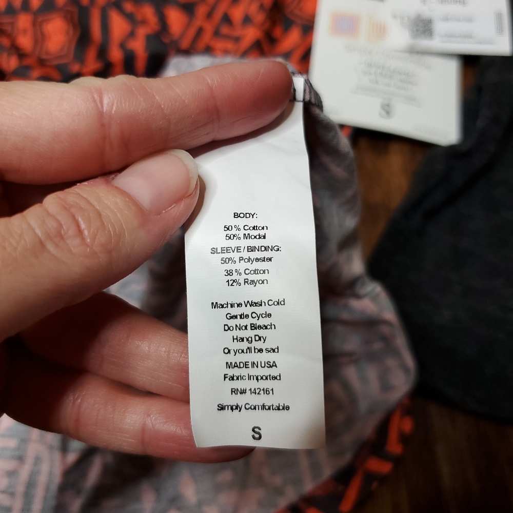 LuLaRoe Randy tee - Picture 4 of 4